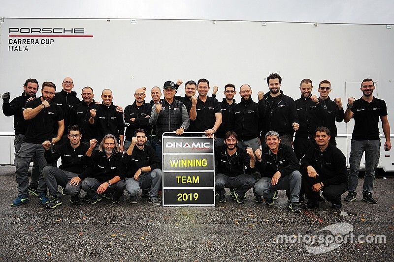 Carrera Cup Italia, anche Dinamic Motorsport in festa a Monza