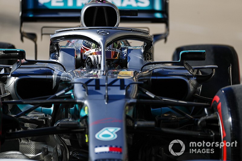 Incident en Q2 : Verstappen et Kvyat taclent Hamilton