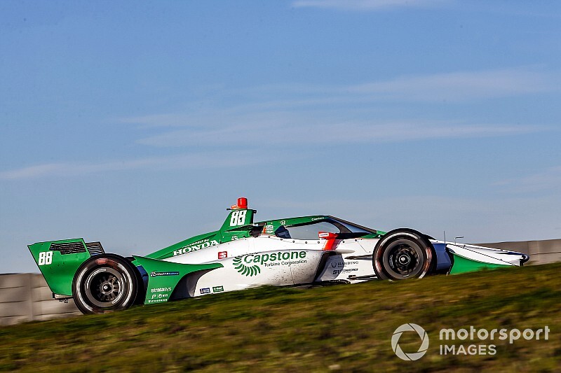 Kigyulladt az Andretti Autosport egyik kamionja, benne Colton Herta autójával