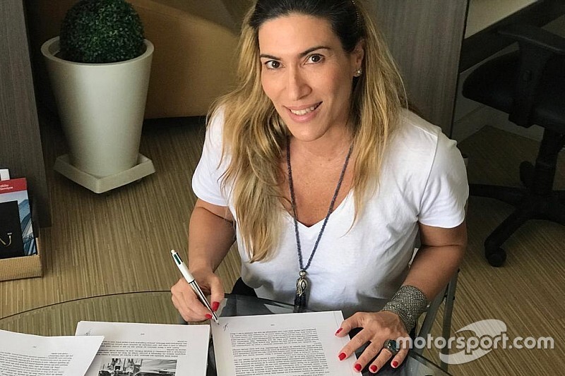 Ex-namorada de Senna lança livro e revela “extrema solidão” de piloto brasileiro