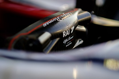 Együtt a Räikkönen-család, szilveszterkor is