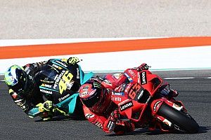 MotoGP | Passaggio di consegne: Bagnaia vince nell'addio di Rossi