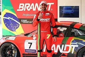 Porsche Cup: Paludo não quer "ficar fazendo conta" sobre chances de ser campeão em Interlagos