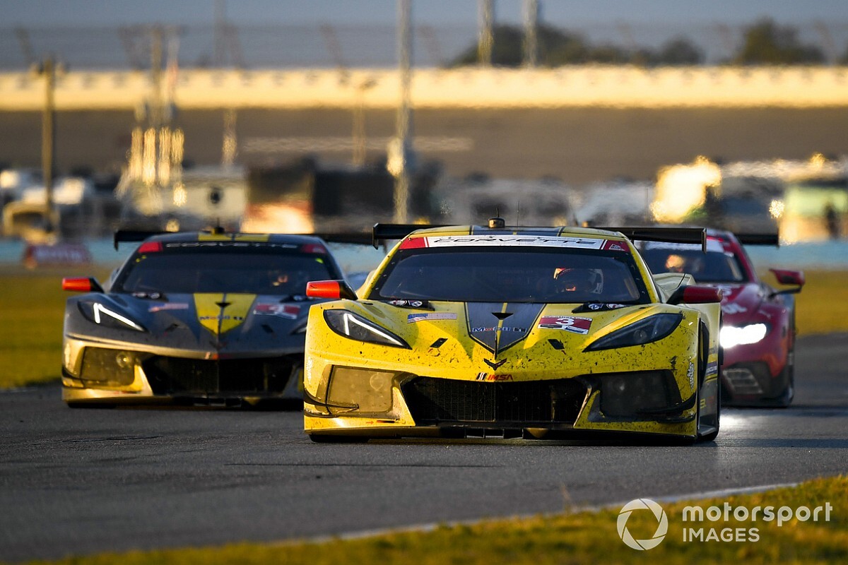 Corvette tra GTE e GT3: "Cambiare specifiche non è facile"
