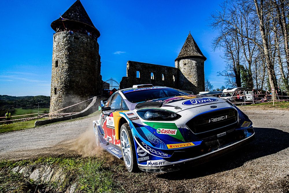 Adrien Fourmaux reste en WRC pour le Portugal