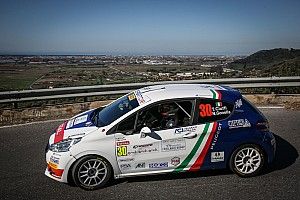 Ciocco, Peugeot 208 Competition Top: a metà gara Guglielmini conduce su Griso