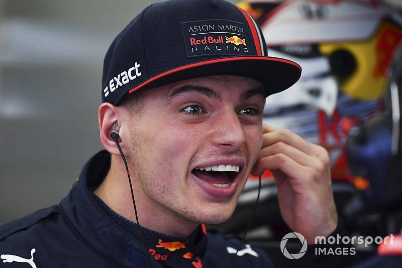 Verstappen: Viccesek voltak a hírek, sosem beszélek a Mercedes csapatfőnökével