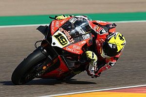 SBK, Aragon, Libere 2: Bautista e la Ducati dominano ancora sotto la pioggia