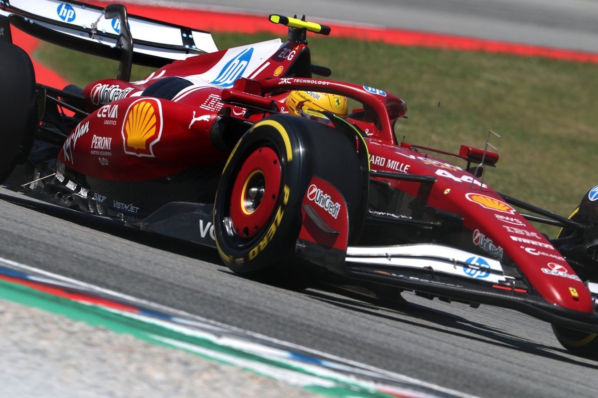 F1 | Hamilton: "Le ali flettono la metà, ma non è cambiato niente. Che spreco di soldi!"