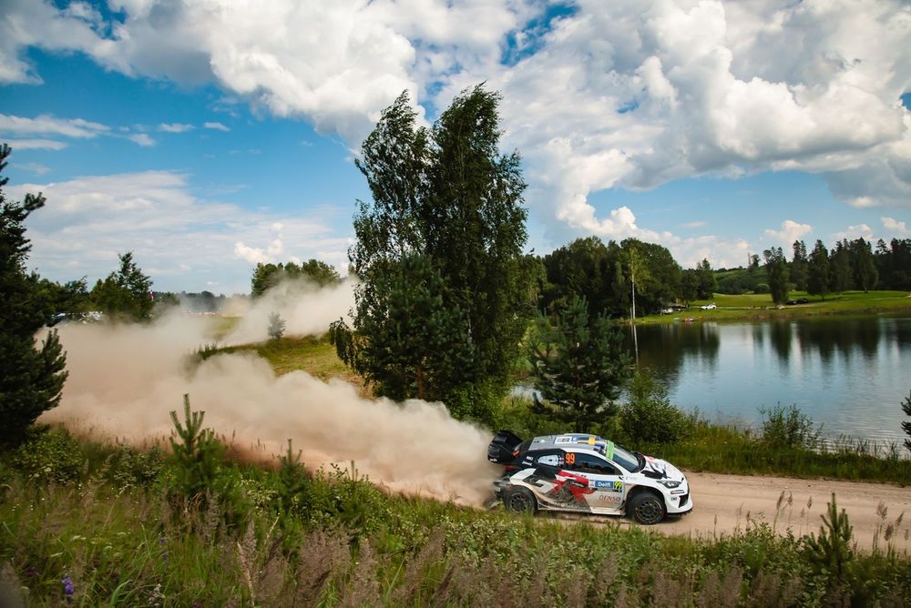 Oliver Solberg, Elliott Edmondson, Toyota Gazoo Racing WRT Toyota GR Yaris Rally1