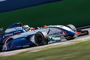 LIVE: Perjuangan Presley Martono di FR2.0 Eurocup