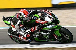 Assen WSBK: Rea beats Sykes by 0.025s to complete double