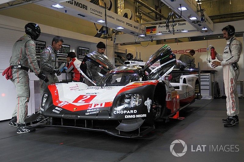 #2 Porsche Team Porsche 919 Hybrid