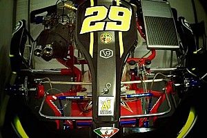 Iannone posta un kart con il numero 29: prende in giro Schwantz?