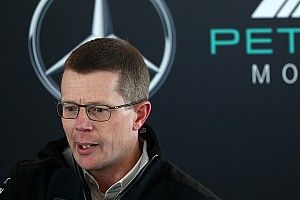 Бывший моторист Mercedes отказался строить двигатель Red Bull