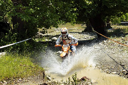 Enduro ekipleri Kemer'de