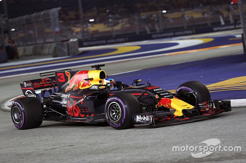 FP2 GP Singapura: Ricciardo pertajam rekor sirkuit, Vettel P11