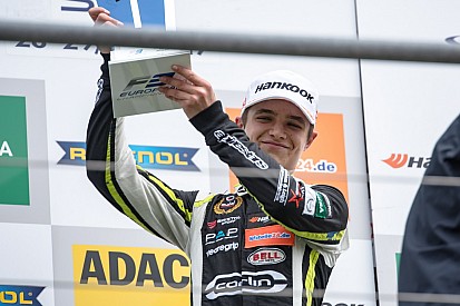 Norris supera punição e vence em Spa; Piquet é 12º