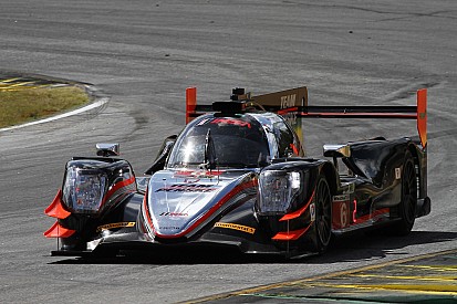 Castroneves regala la pole a Penske al ritorno nell'IMSA
