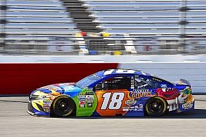 Kyle Busch holds off Larson, winning Stage 1 at Richmond