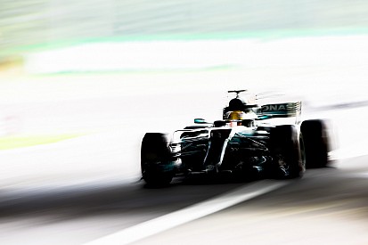 Hamilton, l'asso che sa domare la Mercedes con carichi da record!