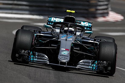 Mercedes motor güncellemesini erteledi!