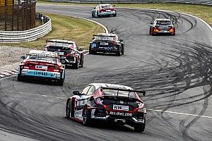 Argentina in crisi, salta Termas e si corre allo Slovakia Ring