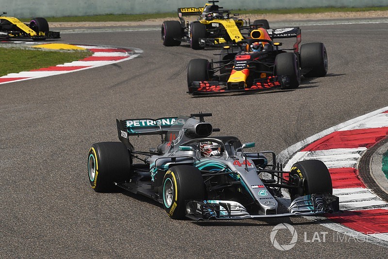 Hamilton no estuvo en su mejor forma en China, dicen en Mercedes