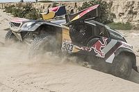 Carlos Sainz califica de difícil el inicio del Dakar