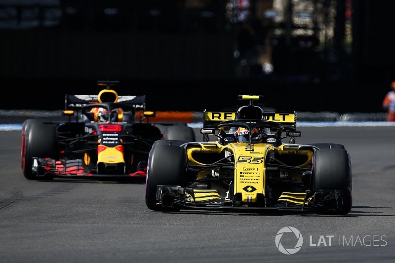 Sainz : Rester chez Renault "serait un plaisir"