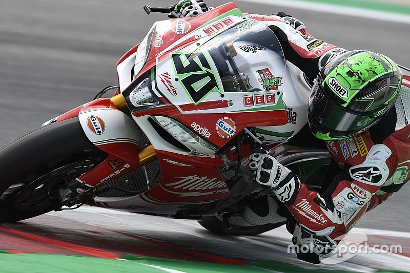 Portimao, Superpole: Laverty demolisce il record della pista e riporta l'Aprilia in pole