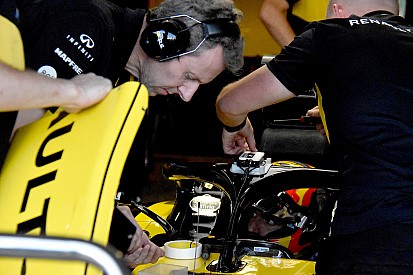 Renault: la FIA ha provato il PDM sull'Halo per migliorare le segnalazioni ai piloti