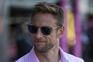 Jenson Button édesapa lesz
