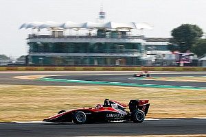 Silverstone GP3: Hubert retakes points lead with win