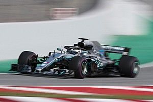 Bottas lidera la mañana de pruebas del miércoles
