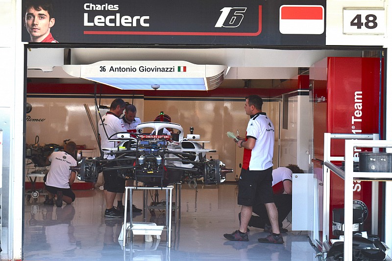Sauber: Giovinazzi torna sulla C37 nella FP1 ma guida la macchina di Leclerc