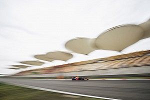 Ricciardo blij met monteurs: “Ze hebben keihard gewerkt”
