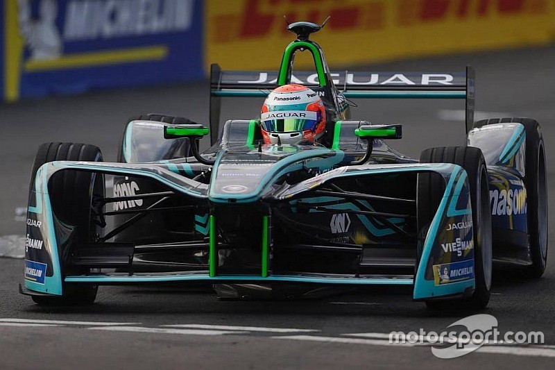 Para Piquet, lo hecho en Hong Kong "es mejor de lo que esperábamos"