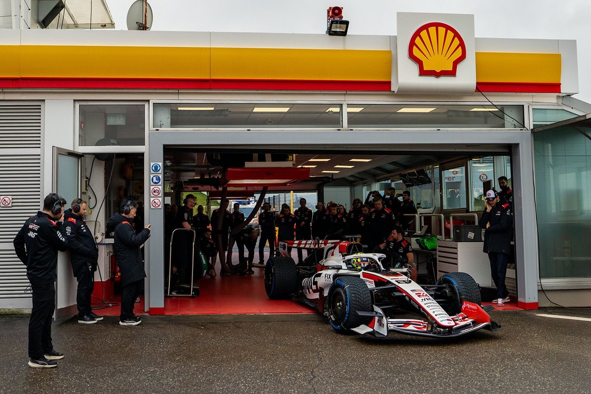 La Haas VF-26 a pris la piste à Fiorano