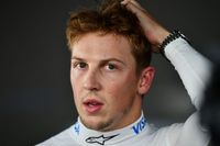 VIDEO: Lawson explica el susto de encontrarse con oficiales en la pista en carrera