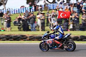 Sofuoğlu: "Toprak'a MotoGP'den teklif geldi"