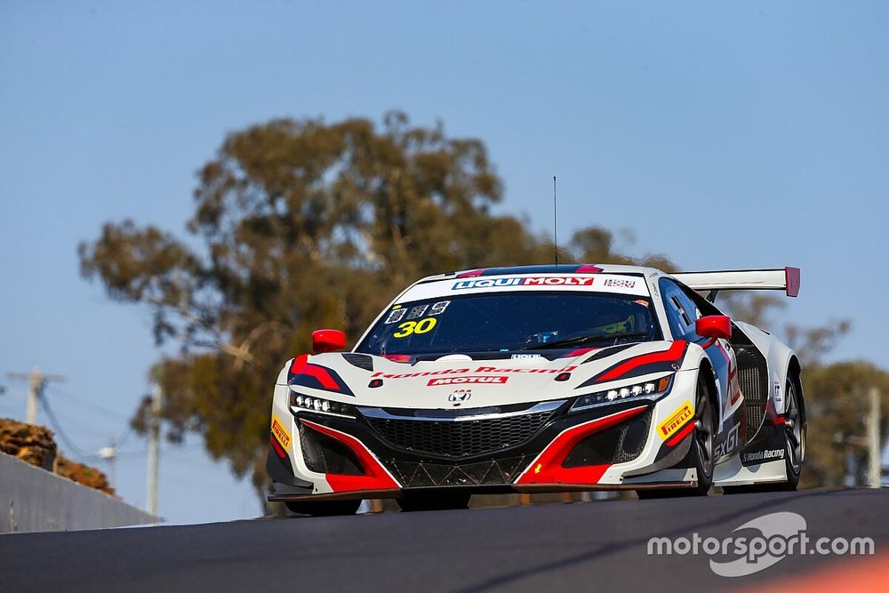 #30 Honda Racing Team JAS Honda NSX GT3: Dane Cameron, Renger Van Der Zande, Mario Farnbacher