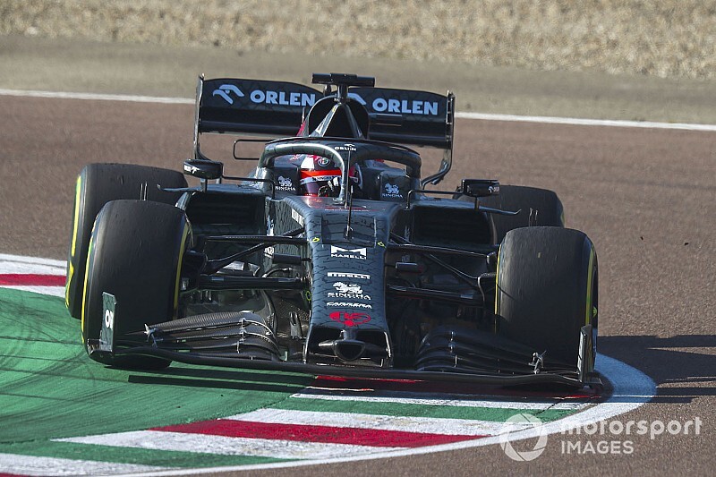 Alfa Romeo: Kubica è il primo a girare nei test di Barcellona