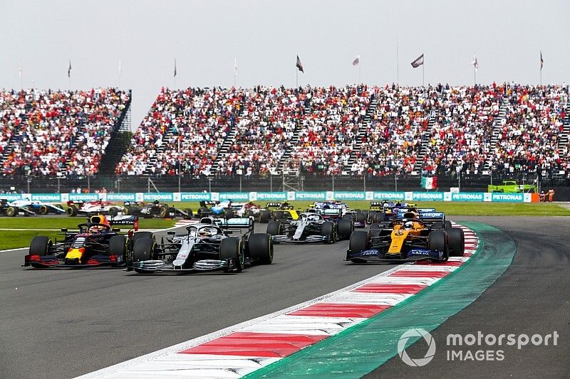 Combien de GP en F1 ? "Pas de chiffre magique", répond Carey