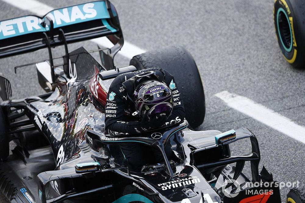 Lewis Hamilton, Mercedes F1 W11 EQ Performance, 1st position, celebrates in Parc Ferme