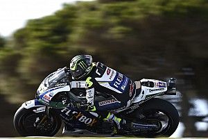 Hivatalos: Bradl lép a súlyosan sérült Crutchlow helyére az LCR Hondánál