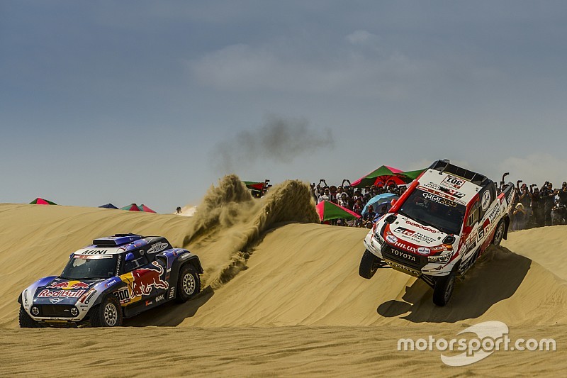 Early leader Al-Attiyah 'clear favourite' at Dakar – Sainz