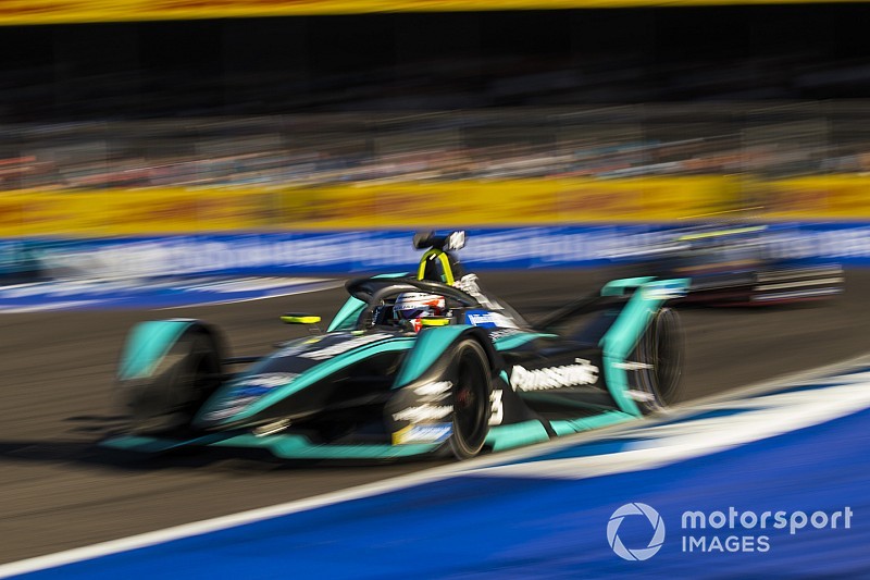 Nelsinho Piquet almeja boa classificação em Santiago