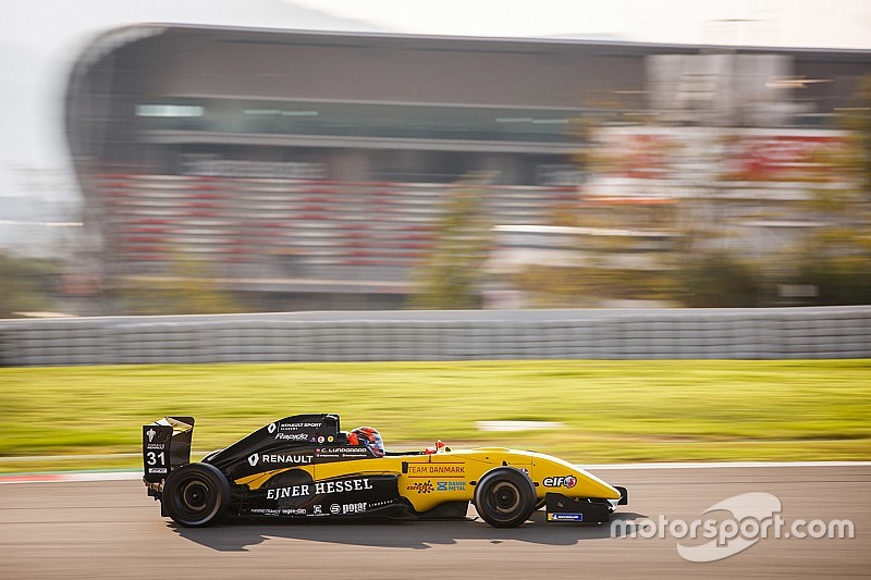FR 2.0 Barcelona: Lundgaard wint race en rookie-titel