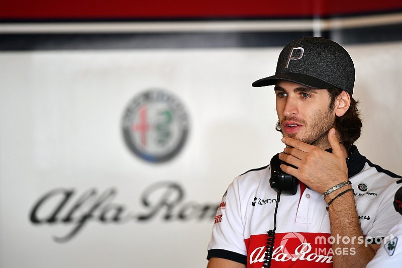 Giovinazzi: Tengo suerte de tener a Raikkonen como compañero